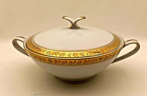 Vintage Noritake 'ASHLEIGH' 6224 Sugar Bowl with Lid -Japan U.S Design-Excellent