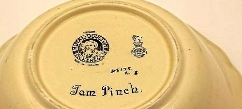 Vintage Royal Doulton Dickens ware -Tom Pinch D5175 Bowl 63x210mm