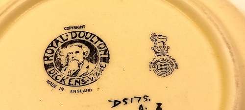 Vintage Royal Doulton Dickens ware -Tom Pinch D5175 Bowl 63x210mm