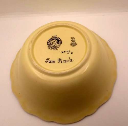 Vintage Royal Doulton Dickens ware -Tom Pinch D5175 Bowl 63x210mm