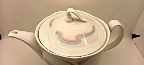 Vintage 1986 Royal Albert Bone China HORIZONS Aurora series teapot -excellent Condition