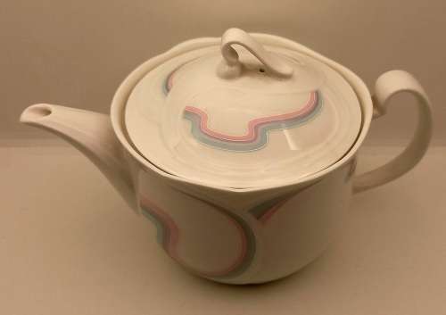 Vintage 1986 Royal Albert Bone China HORIZONS Aurora series teapot -excellent Condition