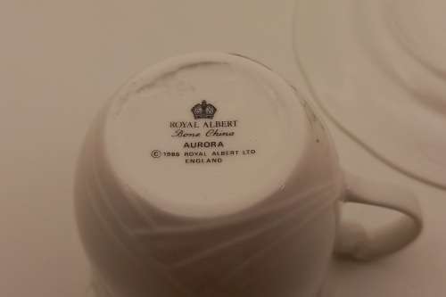 Vintage 1986 Royal Albert Bone China HORIZONS Aurora series Tea Duo -(Cup has black marks)