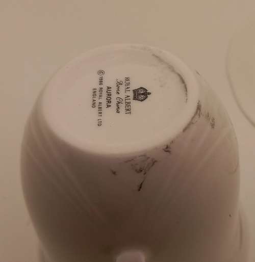 Vintage 1986 Royal Albert Bone China HORIZONS Aurora series Tea Duo -(Cup has black marks)
