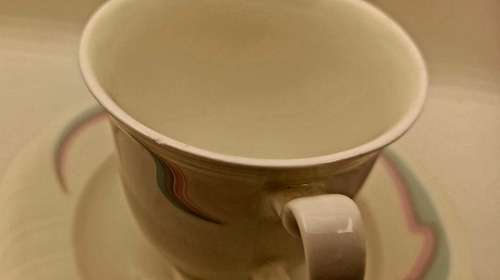 Vintage 1986 Royal Albert Bone China HORIZONS Aurora series Tea Duo -(Cup is chipped)