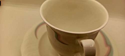 Vintage 1986 Royal Albert Bone China HORIZONS Aurora series Tea Duo -(Cup is chipped)
