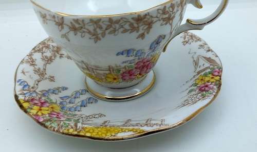 Vintage Bell 'Memories' Duo -Fine Bone China made in England