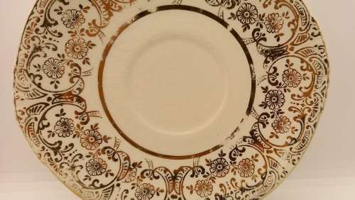 Vintage saucer The Paden City Pottery U.S.A Royal China warranted 22 Kt Gold trim