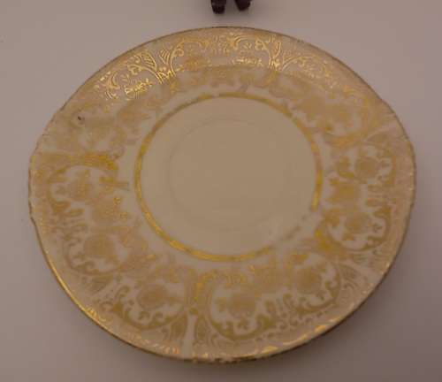 Vintage saucer The Paden City Pottery U.S.A Royal China warranted 22 Kt Gold trim