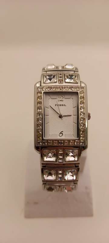 Pre-owned Ladies F2 Fossil ES-1512 110804  watch with original strap- WORKING and in great condition