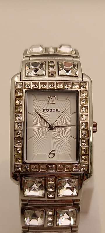 Pre-owned Ladies F2 Fossil ES-1512 110804  watch with original strap- WORKING and in great condition
