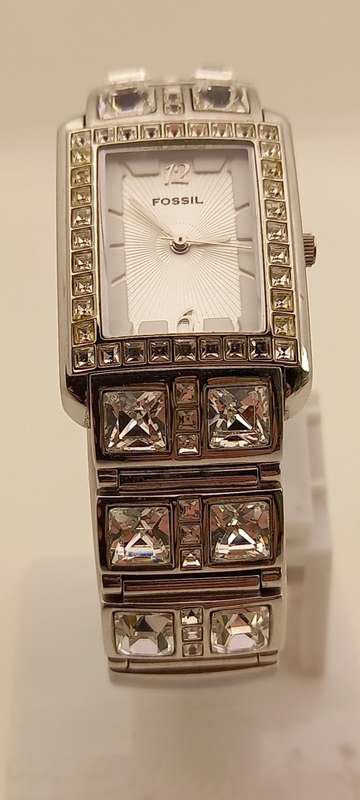 Pre-owned Ladies F2 Fossil ES-1512 110804  watch with original strap- WORKING and in great condition