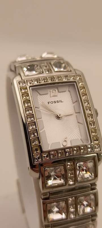 Pre-owned Ladies F2 Fossil ES-1512 110804  watch with original strap- WORKING and in great condition