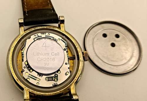 Pre-owned Vintage TIMEX Indiglo Quartz watch working with new lithium battery leather strap