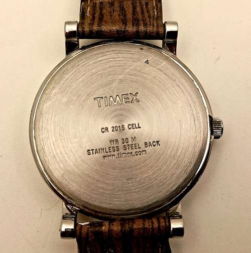 Pre-owned Vintage TIMEX Indiglo Quartz watch working with new lithium battery leather strap