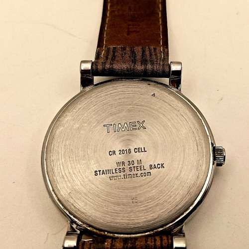 Pre-owned Vintage TIMEX Indiglo Quartz watch working with new lithium battery leather strap