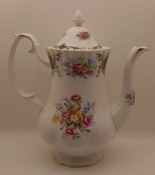 Vintage Royal Albert Berkeley Coffee pot (No Damage)