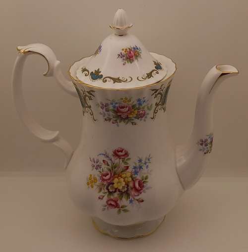 Vintage Royal Albert Berkeley Coffee pot (No Damage)