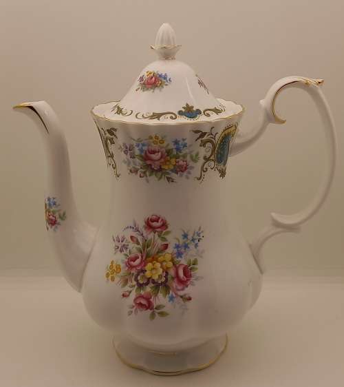 Vintage Royal Albert Berkeley Coffee pot (No Damage)