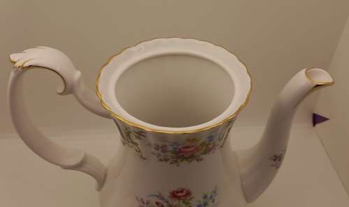 Vintage Royal Albert Berkeley Coffee pot (No Damage)