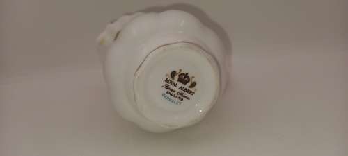 Vintage Royal Albert Berkeley coffee Creamer 90x110x70mm (Hairline Crack )