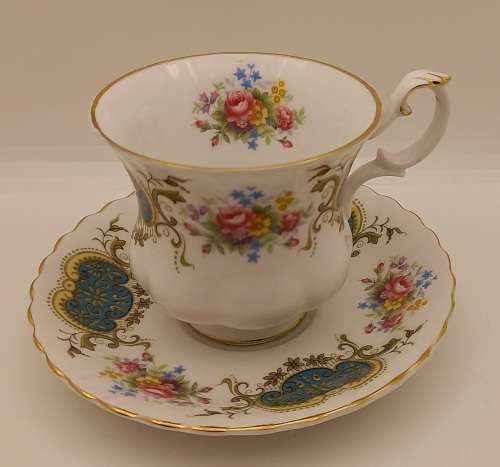 Vintage Royal Albert Berkeley coffee Duo (Cup has 2 hairline cracks  )