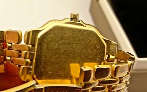 Pre-owned Maurice Lacroix Swiss Electroplated Gold Saphire Cristal Quarts watch -working (Unisex ?)