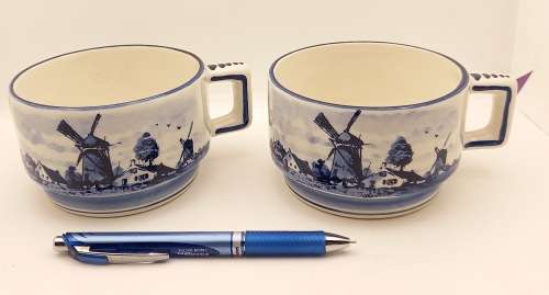 2 Delft Blue Handpainted Cups Made in Holland 67x105x135mm