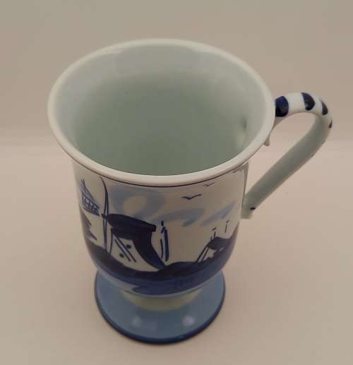 Delfts Blauw Jug Hand Painted in Holland 110x108x82mm