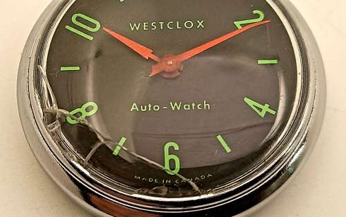 1960's  Magnetic Westclox Auto-watch (Dashboard Watch) made Canada Working (Lens broken)