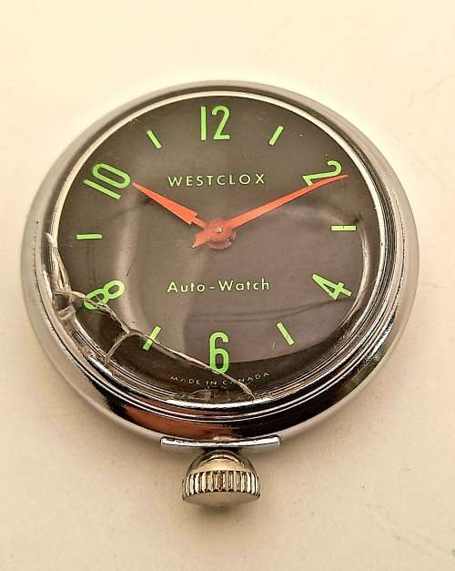 1960's  Magnetic Westclox Auto-watch (Dashboard Watch) made Canada Working (Lens broken)