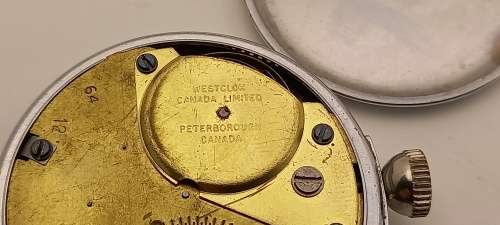 1960's  Magnetic Westclox Auto-watch (Dashboard Watch) made Canada Working (Lens broken)