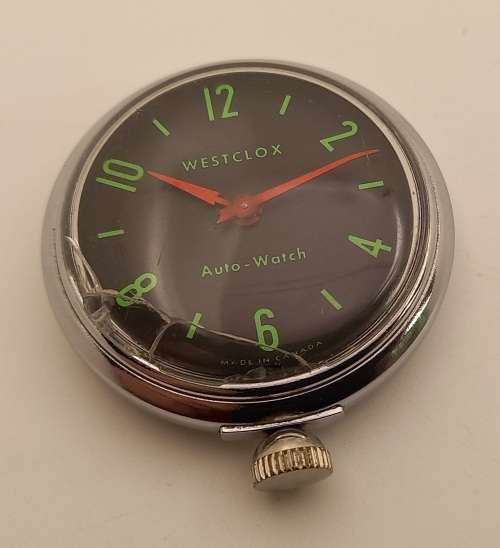 1960's  Magnetic Westclox Auto-watch (Dashboard Watch) made Canada Working (Lens broken)