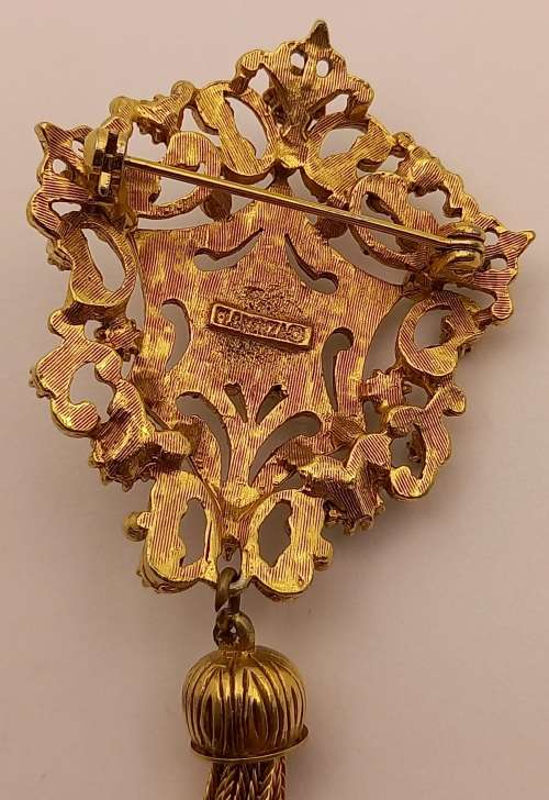 Collectable Vintage FLORENZA Brooch   90x43mm  (2 small stones misssing)
