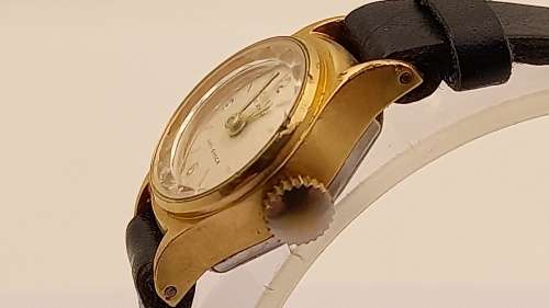 Vintage Ladies Oris Mechanical watch 17 Jewels -Not Working