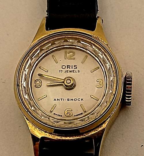 Vintage Ladies Oris Mechanical watch 17 Jewels - Working with leather strap