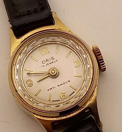 Vintage Ladies Oris Mechanical watch 17 Jewels - Working with leather strap