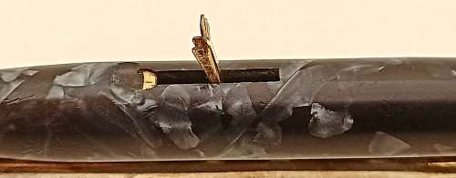 Vintage  Conway Stewart 60  Fountain Pen 14kt gold nib ..Need Ink sac -  see photos