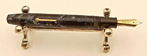 Vintage  Conway Stewart 60  Fountain Pen 14kt gold nib ..Need Ink sac -  see photos
