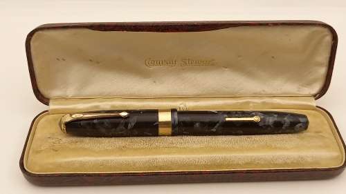 Vintage  Conway Stewart 60  Fountain Pen 14kt gold nib ..Need Ink sac -  see photos