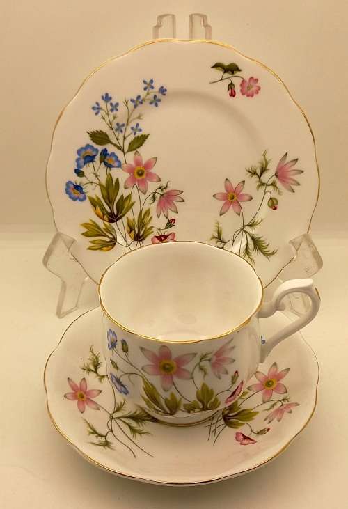 Vintage RICHMOND 'WILD ANEMONE' Bone China Tea Trio Made in England (6 Available)