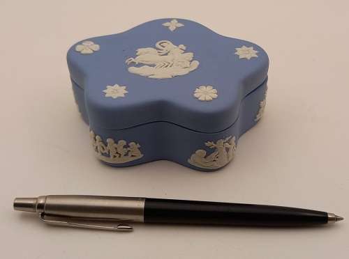 Vintage Blue `Wedgwood` Jasperware Trinket Box with Lid  35x95x80mm