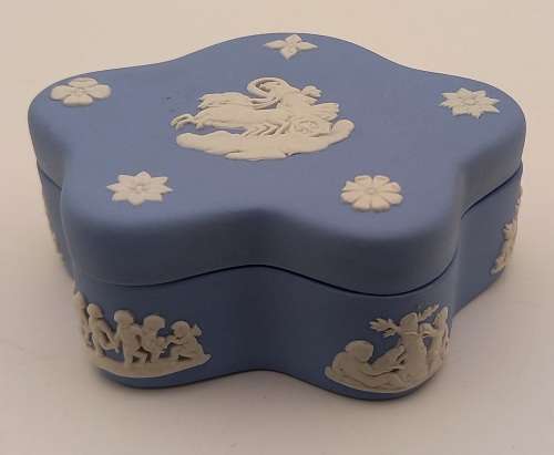 Vintage Blue `Wedgwood` Jasperware Trinket Box with Lid  35x95x80mm