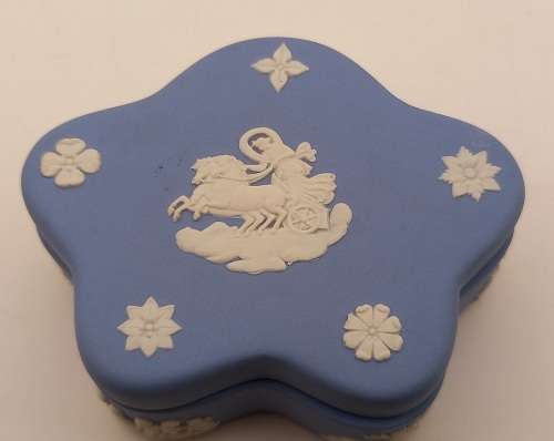 Vintage Blue `Wedgwood` Jasperware Trinket Box with Lid  35x95x80mm