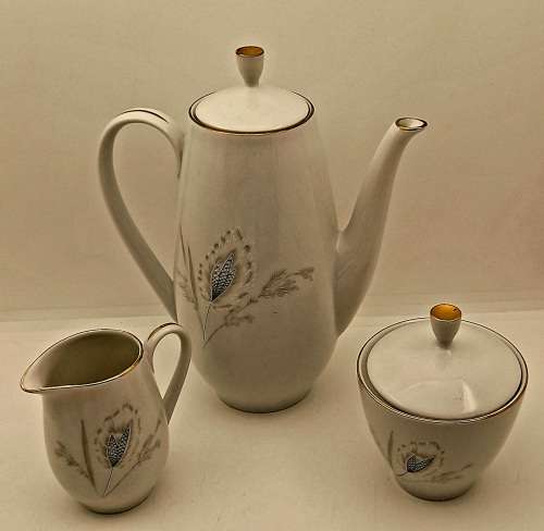 17pc Vintage Bavaria Hertel Jacob Porcelain Coffee set in Original Packaging West Germany