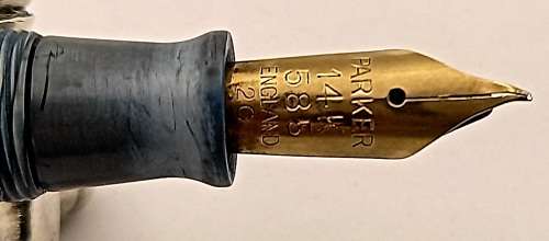 1930s Vintage PARKER VACUMATIC FOUNTAIN PEN with 14k 358 GOLD nib (Nib bended)