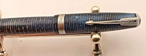 1930s Vintage PARKER VACUMATIC FOUNTAIN PEN with 14k 358 GOLD nib (Nib bended)
