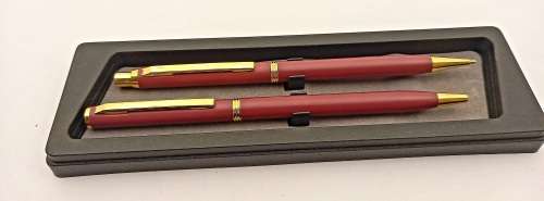 Pre-0wned Unused No-name -Pen and Pencil Gift set -- Ink still OK