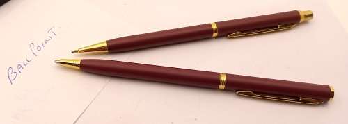 Pre-0wned Unused No-name -Pen and Pencil Gift set -- Ink still OK
