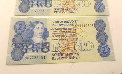 2 x 1984 South Africa GPC de Kock  R2 Notes -UNCIRCULATED with consecutive numbers
